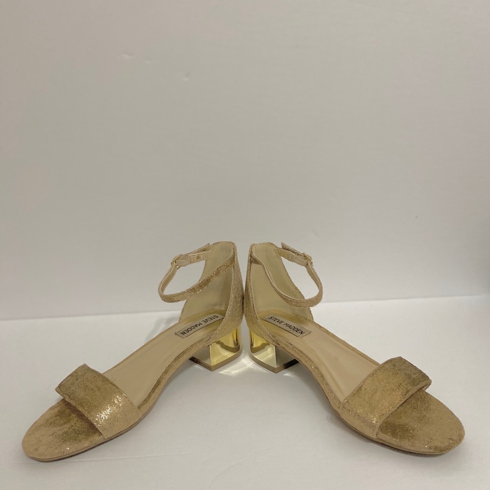 Steve madden gold heels